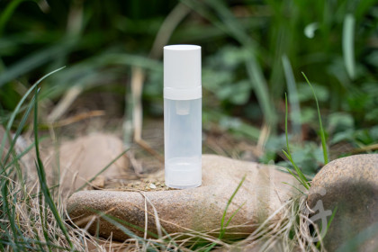 Lahvička s pumpičkou 15 ml