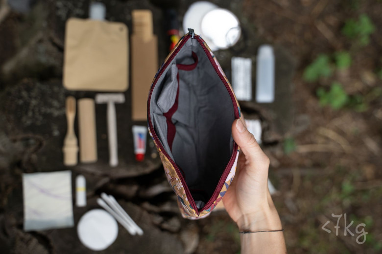 Kousky světa Women's Survival Kit