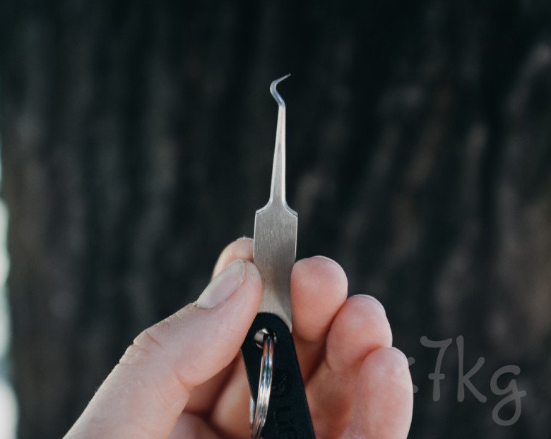 Lifesystems Compact Tick Tweezers