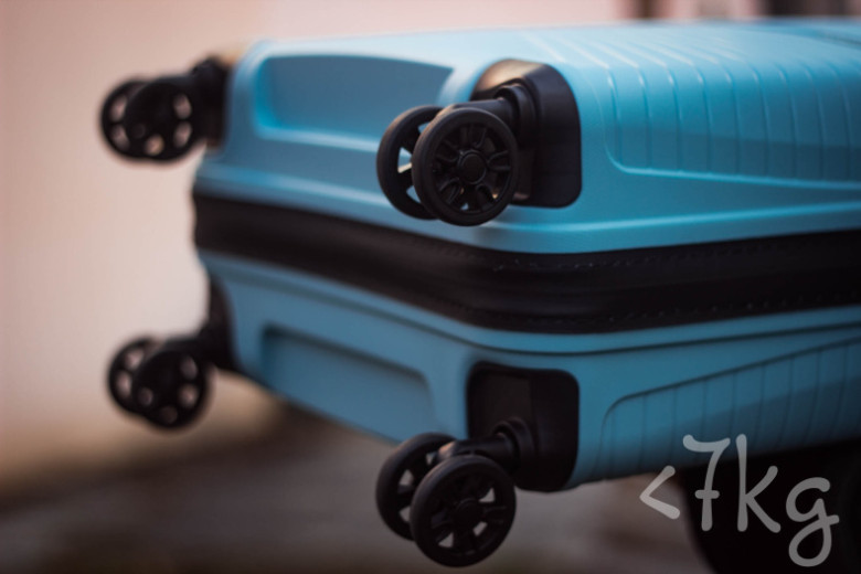 Kufr kabinový American Tourister Airconic Spinner 55