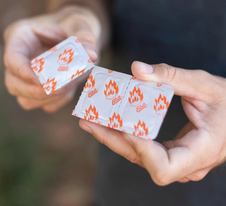 Esbit tablety - tuhý líh