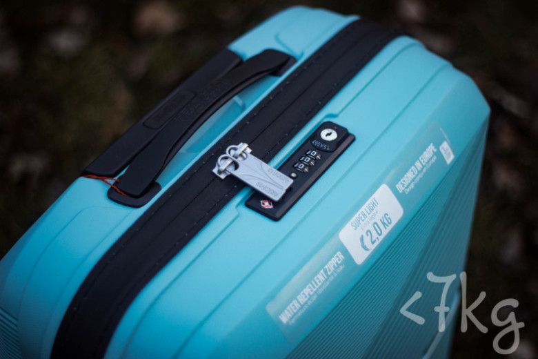 Kufr kabinový American Tourister Airconic Spinner 55