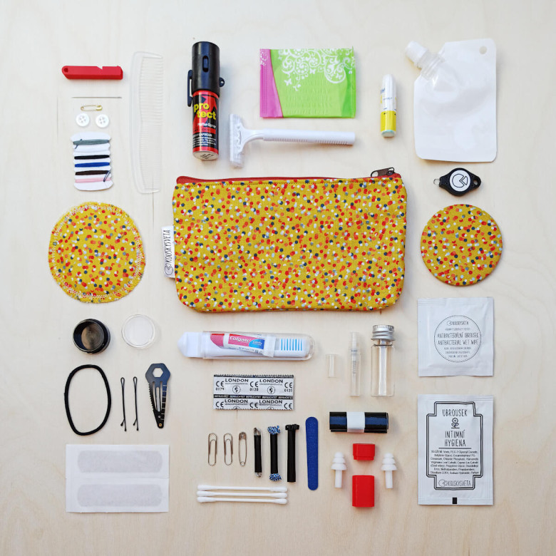 Kousky světa Women's Survival Kit